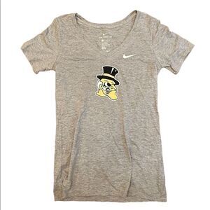Ladies Nike Wake Forrest Deacons Size XS #NCAA #Football
